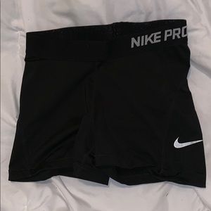 Black nike pros